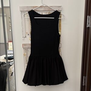 Black Sleeveless Dress